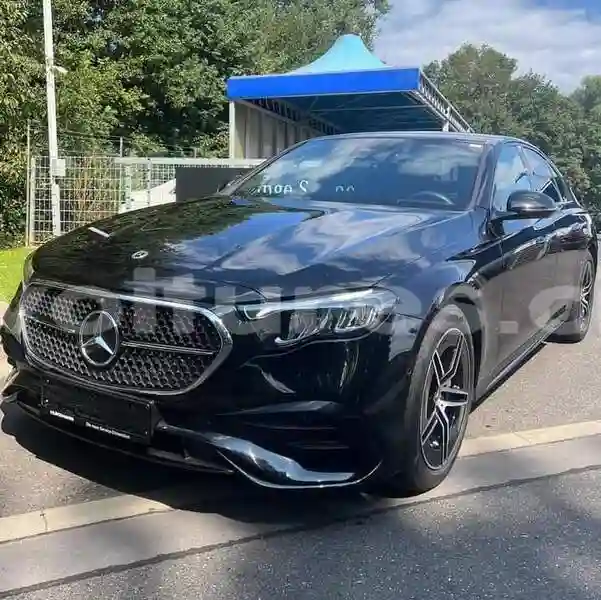 Mercedes‒benz E-klasse AMG - Vue 4
