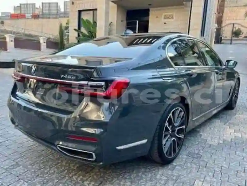 BMW 7-series - Vue 5