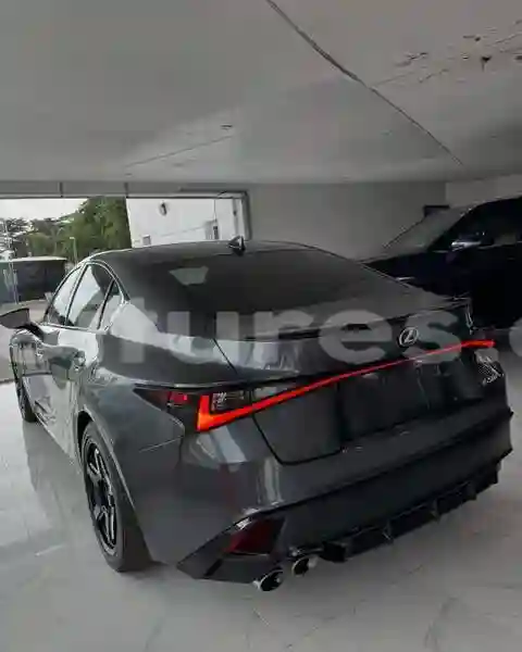 Lexus LS - Vue 1