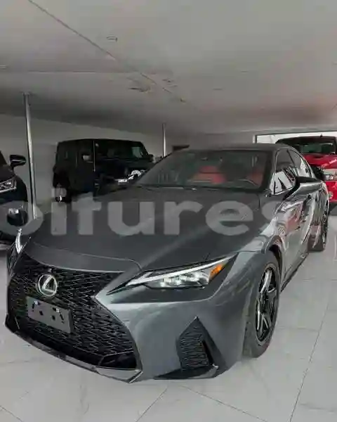 Lexus LS - Vue 4