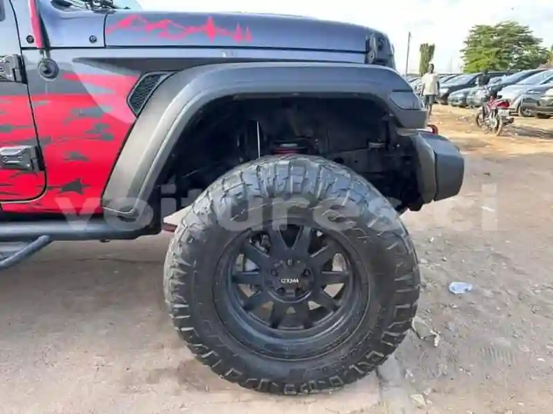 Jeep Wrangler - Vue 2