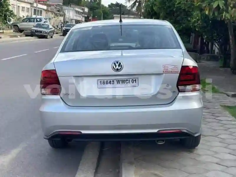 Volkswagen Polo - Vue 1