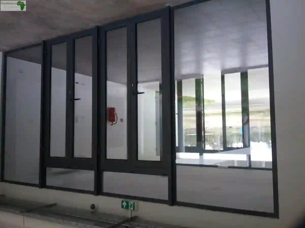 Porte ET Fenetre PVC & Aluminium Abidjan0