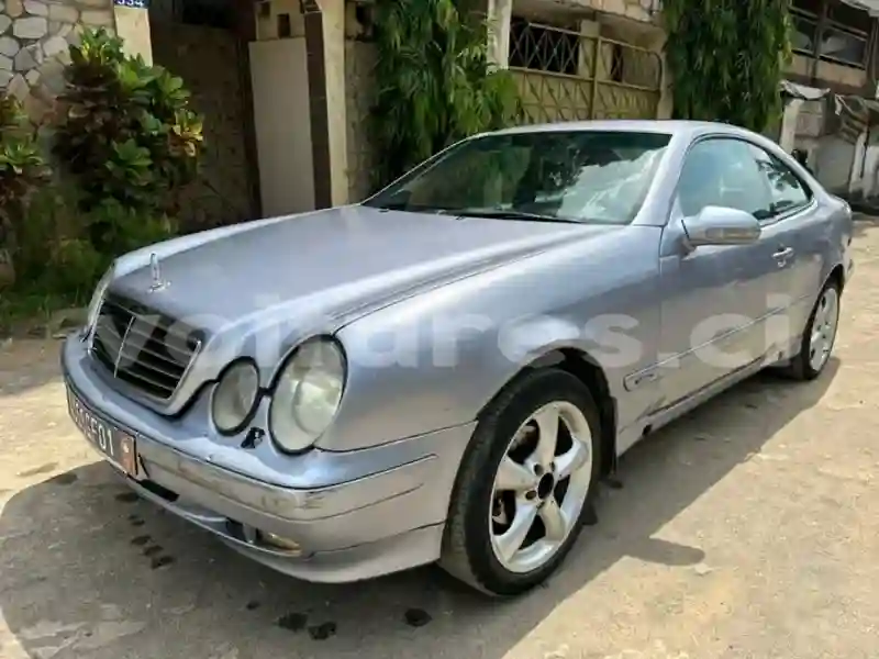 Mercedes‒benz Clk–class - Vue 3