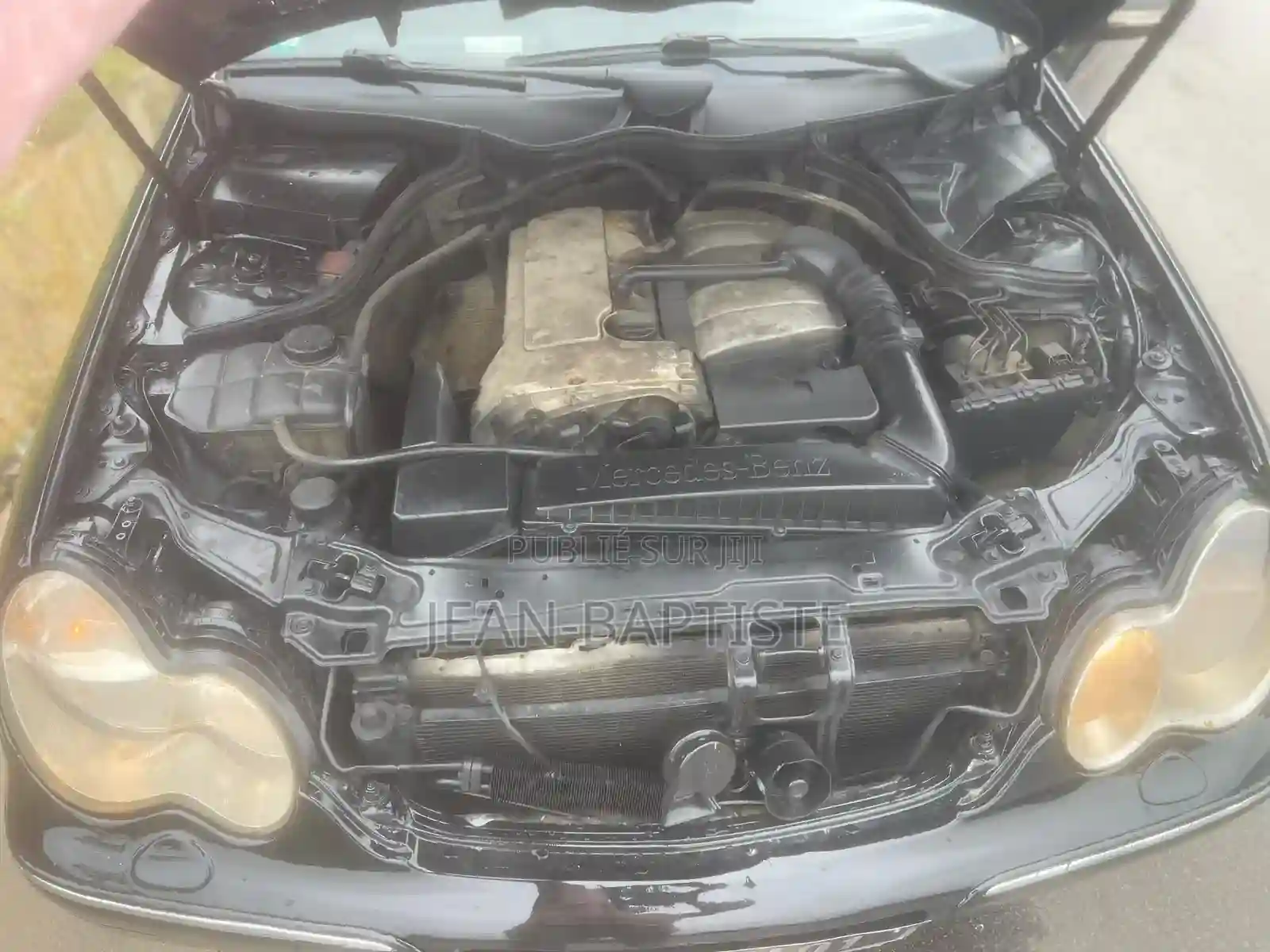 Mercedes-benz C200 2002 Noir - Vue 3