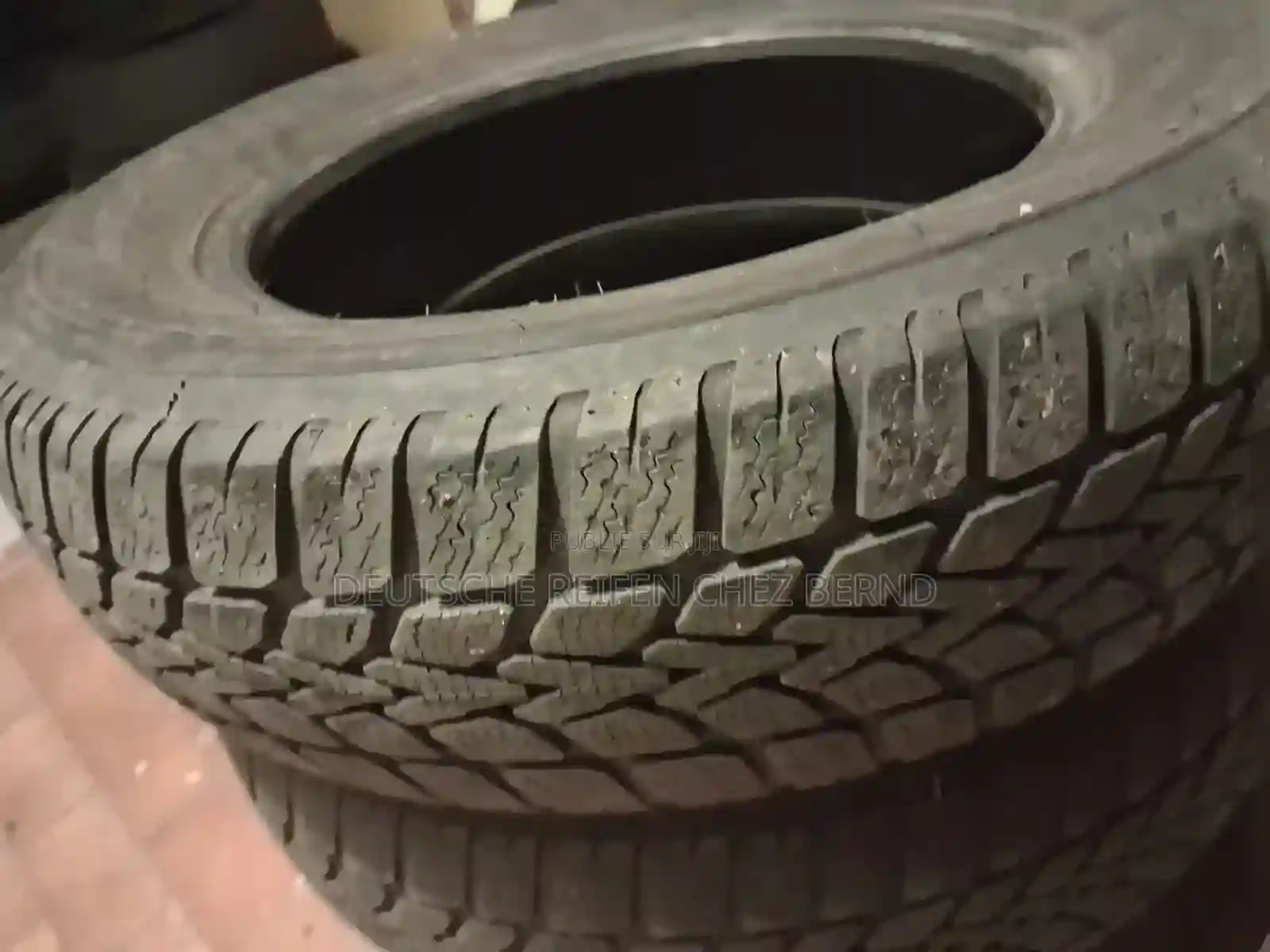 Vente De Pneus De Marques Importés Bridgestone Continental - Vue 3
