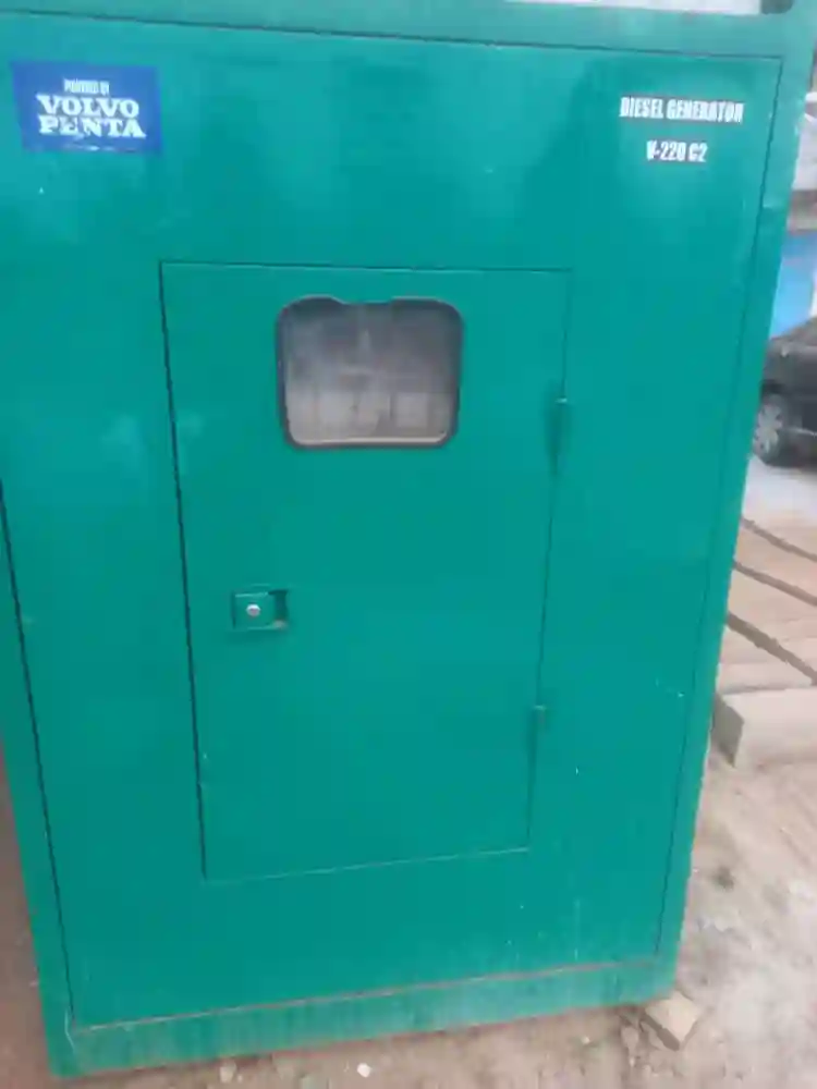 Location Groupe Electrogène 220 kva - Vue 1