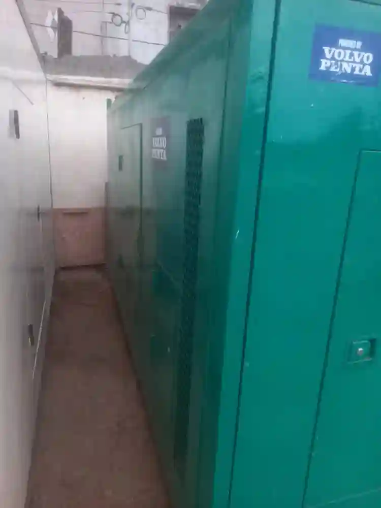 Location Groupe Electrogène 220 kva - Vue 2