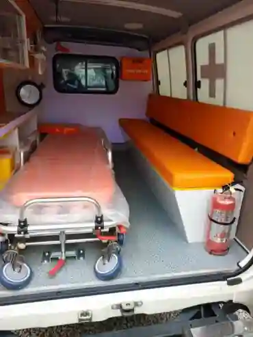 Ambulance Toyota Land Cruiser J79 - Vue 2