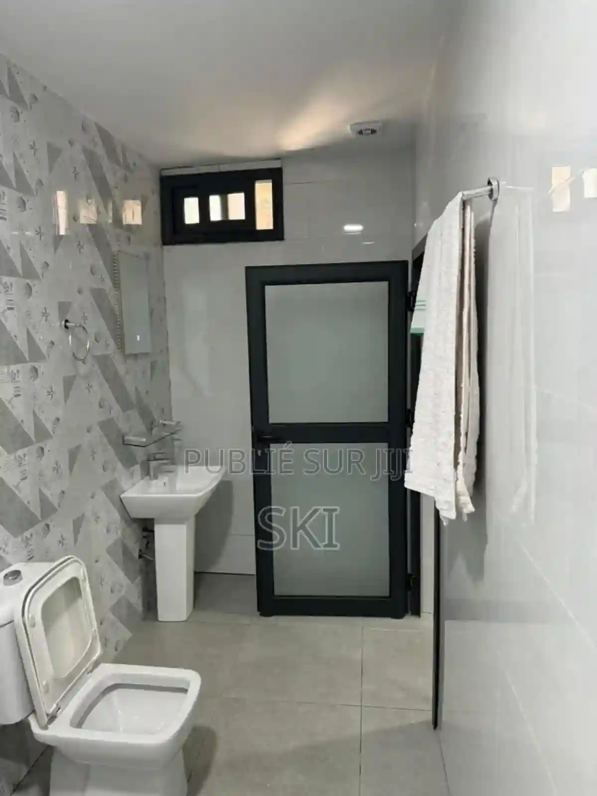 2 Pièces Et Studio Meublé en Location - Vue 1