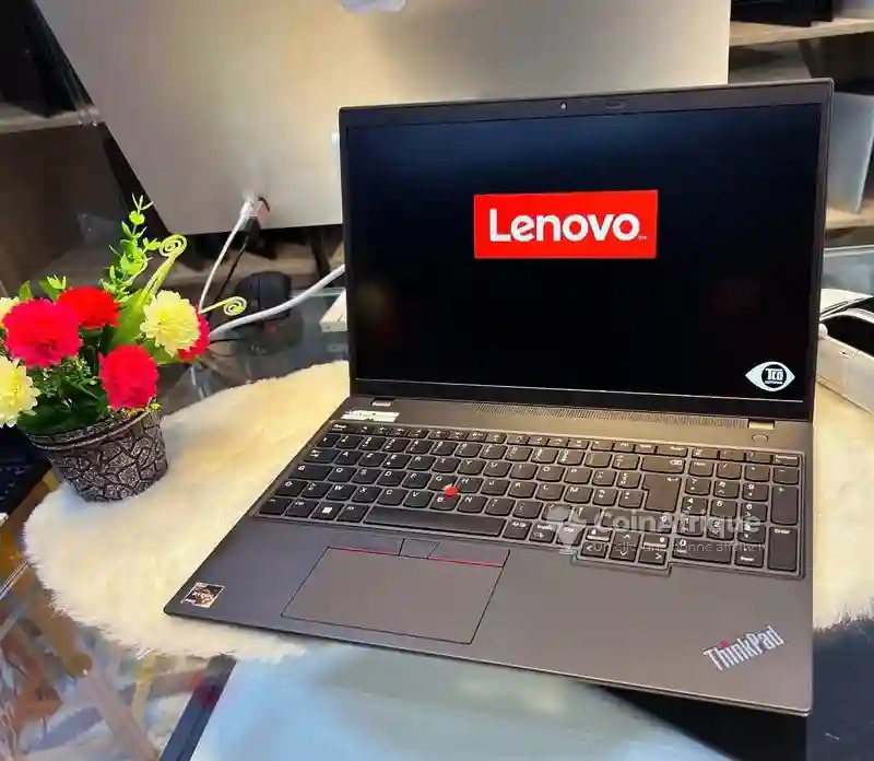 PC Lenovo Thinkpad l15 Rysen 5 16 go ram 1 Téra ssd - Vue 4