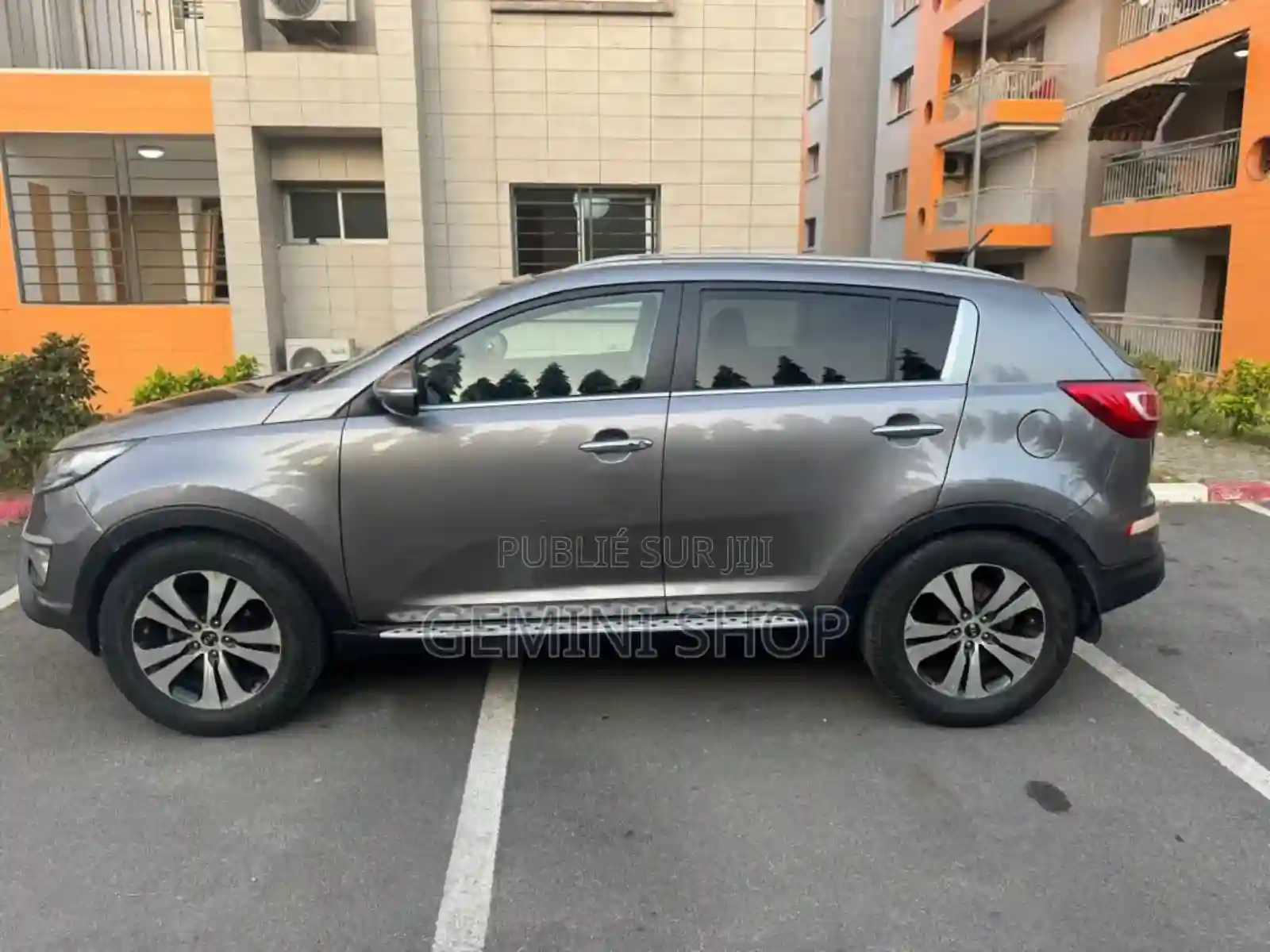 Kia Sportage Base 4dr FWD (24l 4cyl 6M) 2012 Gris - Vue 6