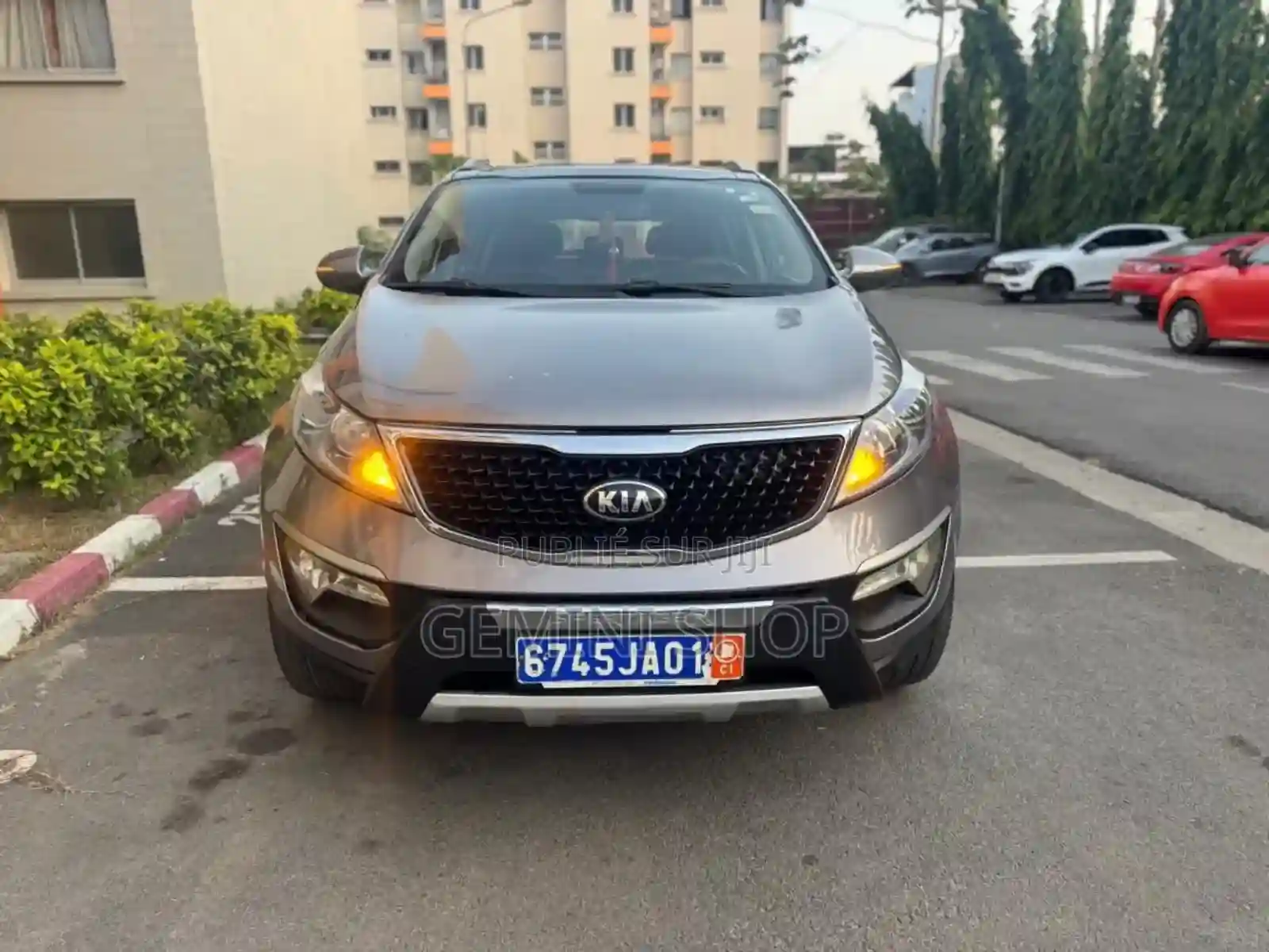 Kia Sportage Base 4dr FWD (24l 4cyl 6M) 2012 Gris - Vue 8