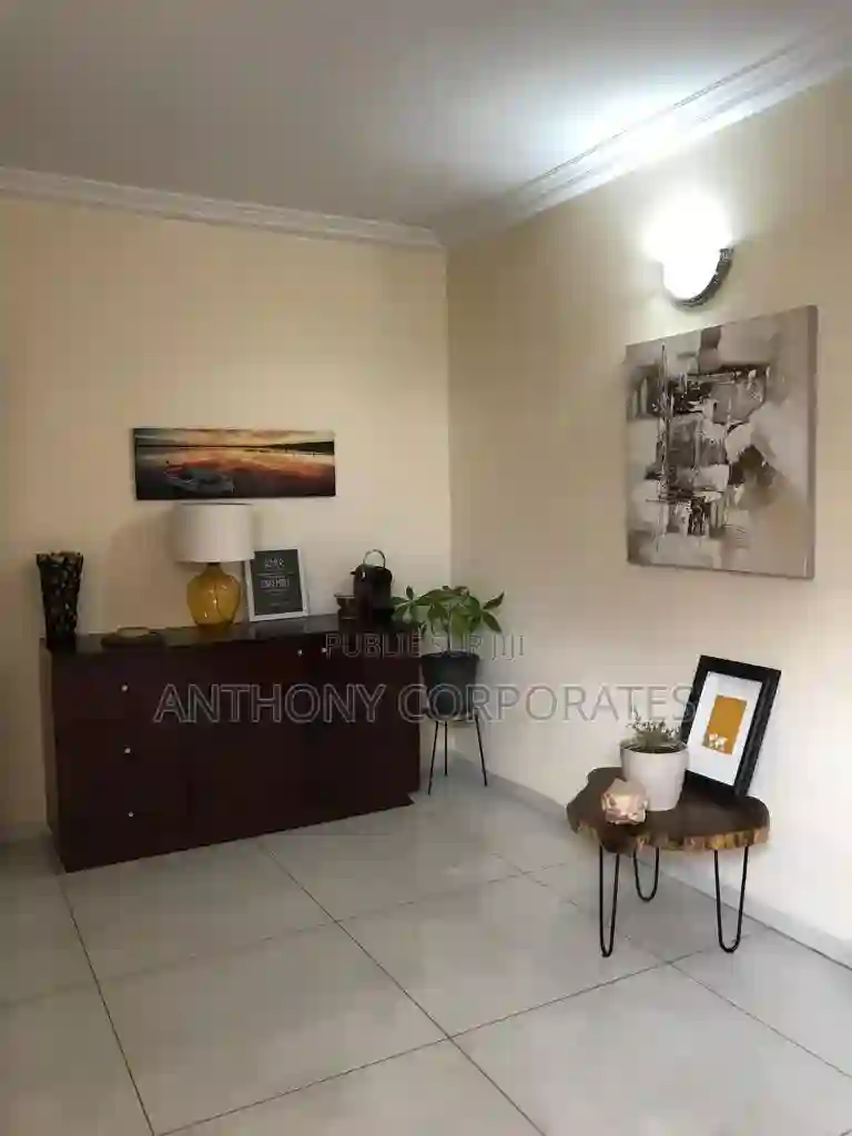 Appartement Meuble De 04 Pieces - Cocody Riviera Golf