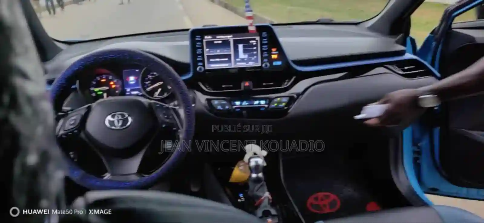 Toyota C-hr LE FWD 2019 Bleu - Vue 7