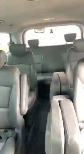 Vehicule DE 12 Places A Louer