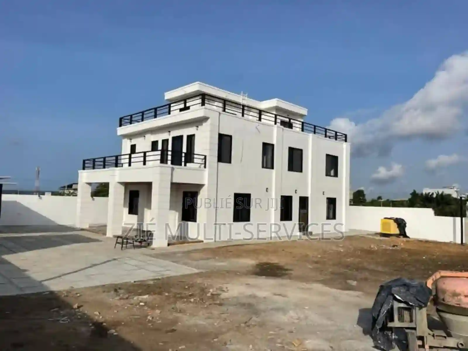 10chbre Duplex Dans Zié Multi-service Bingerville à Vendre - Vue 2