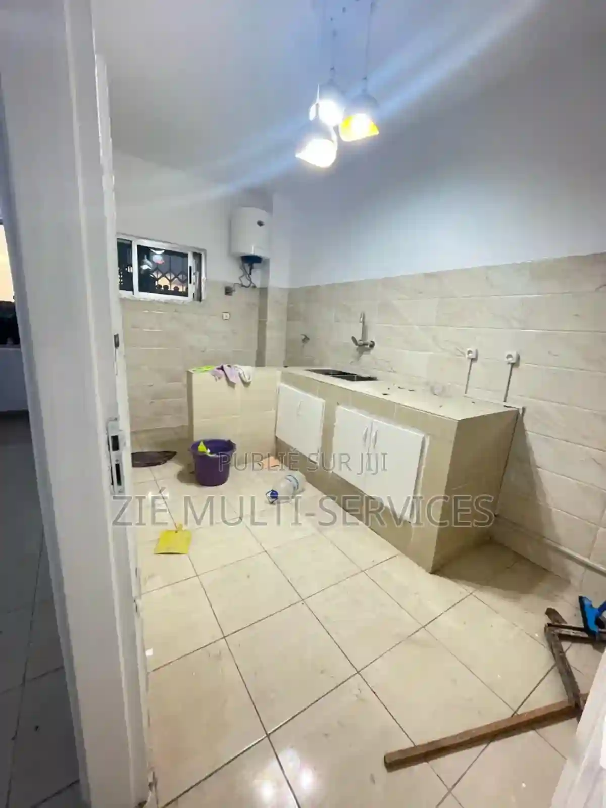 10chbre Duplex Dans Zié Multi-service Bingerville à Vendre - Vue 4