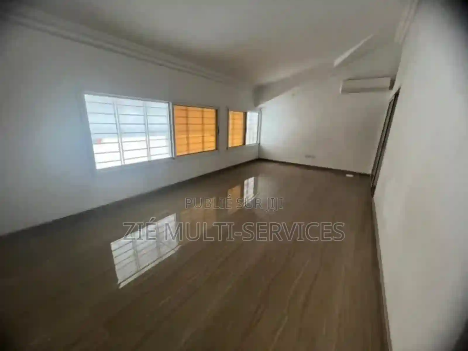 10chbre Duplex Dans Zié Multi-service Bingerville à Vendre - Vue 5