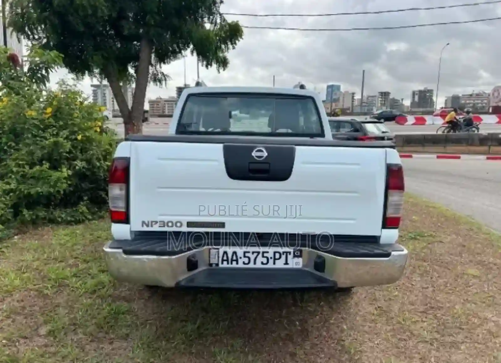Nissan Hardbody 2020 Blanc - Vue 1