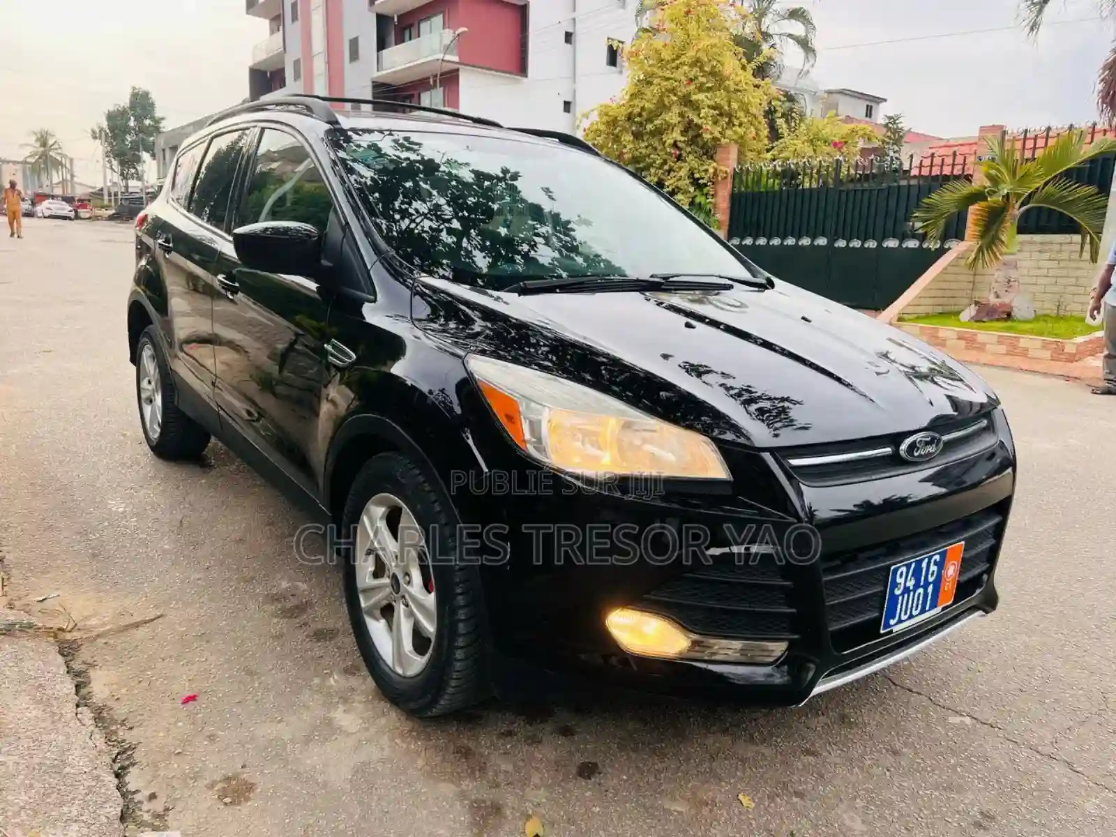 Ford Escape S FWD 2018 Noir - Vue 8
