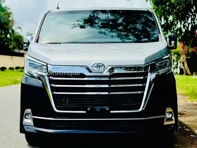 Toyota Granvia Luxury 2024 - Vue 5