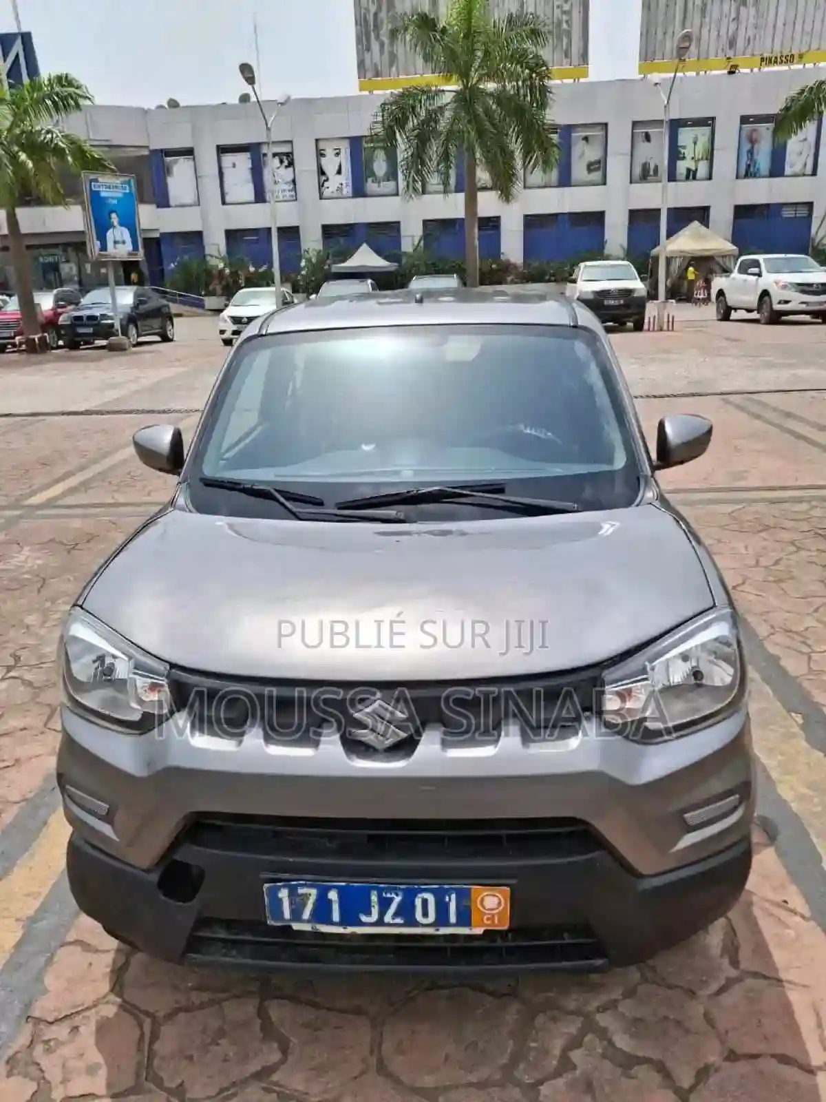 Suzuki S-presso 2020 Argenté - Vue 3