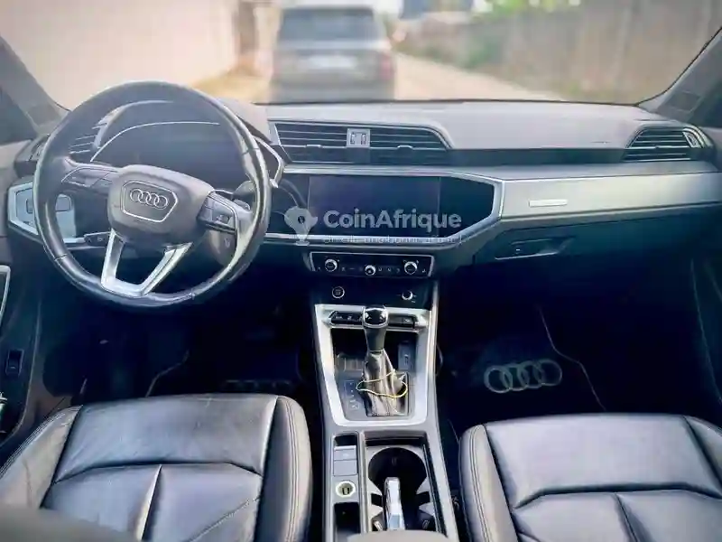 Audi Q3 Quattro Sline 2021 - Vue 5