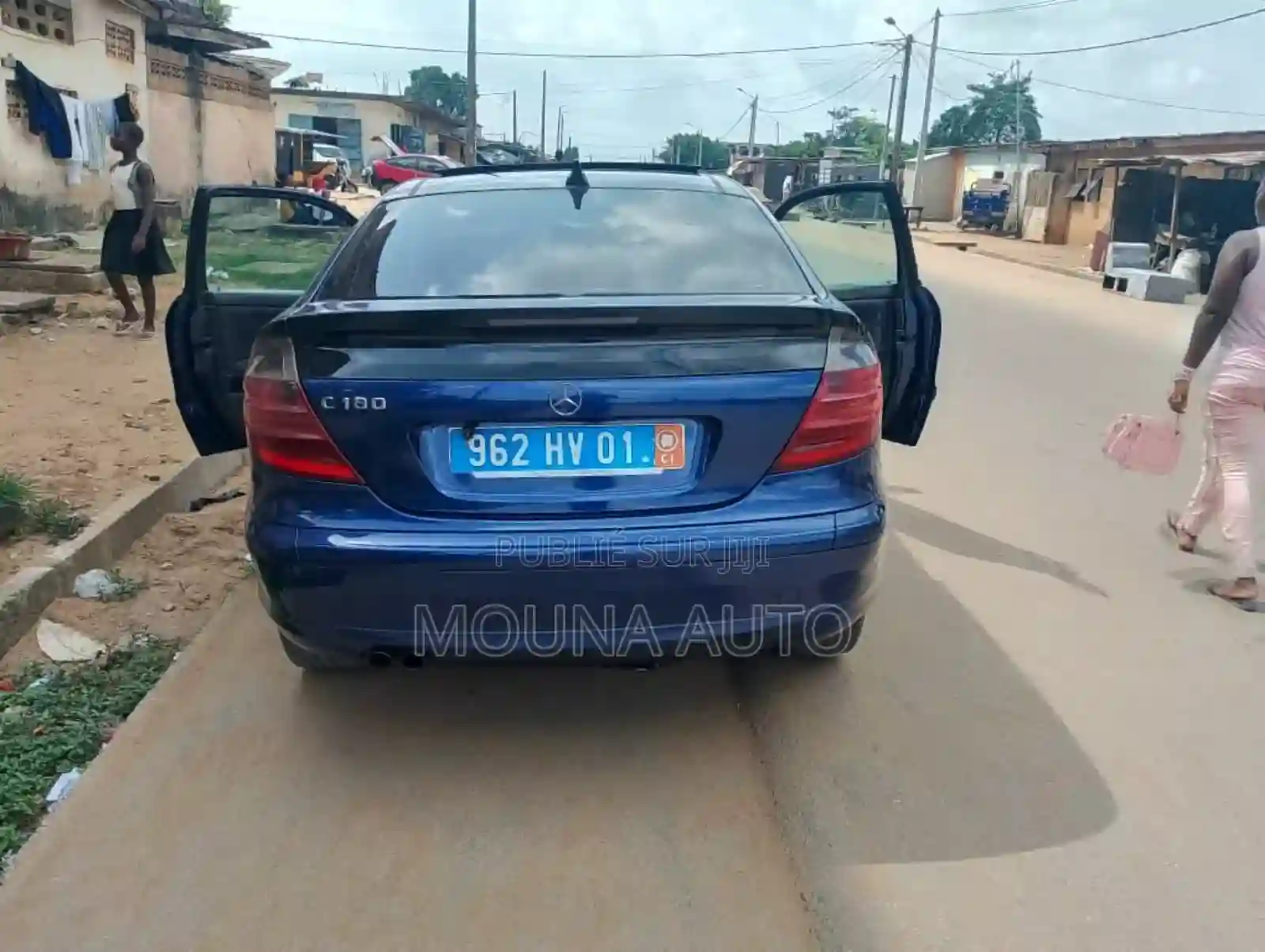 Mercedes-benz C180 2002 Bleu - Vue 4