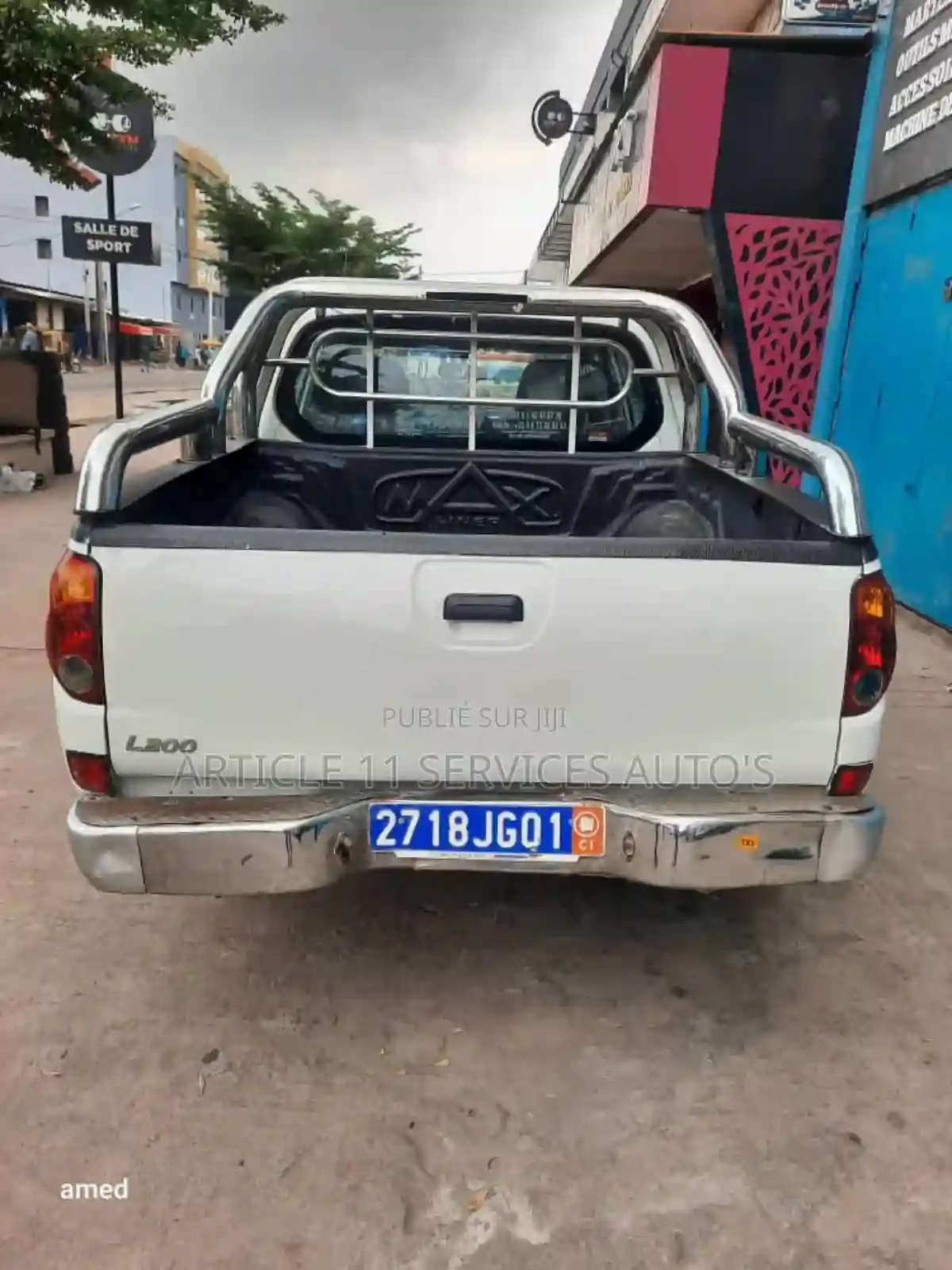 Mitsubishi L200 Club Cab 25 136hp 4WD 2005 Blanc - Vue 3