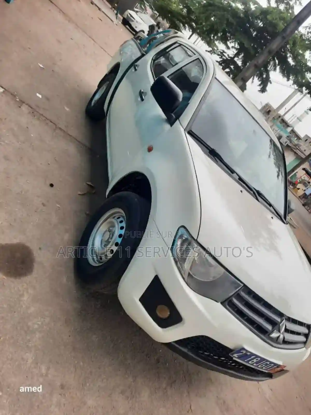 Mitsubishi L200 Club Cab 25 136hp 4WD 2005 Blanc - Vue 7