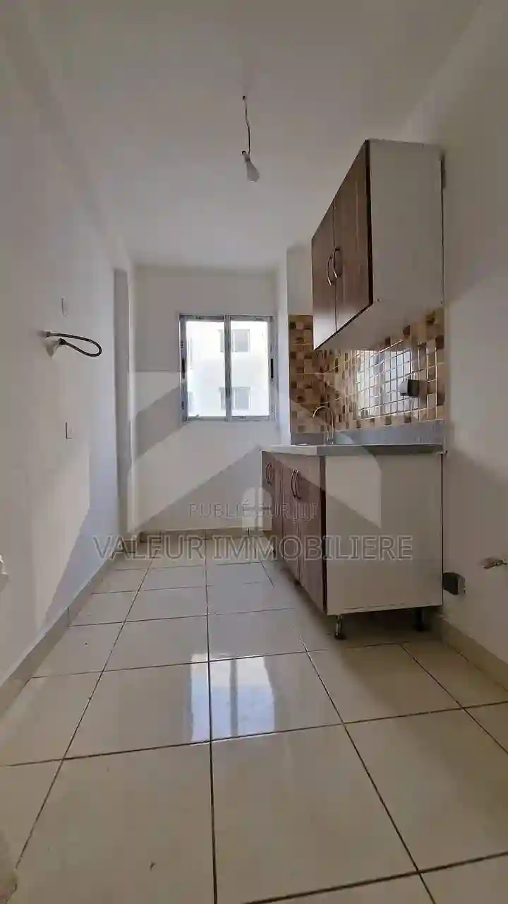 3chbre Appartement Dans Cite Adoha F3 Koumassi à Vendre - Vue 3