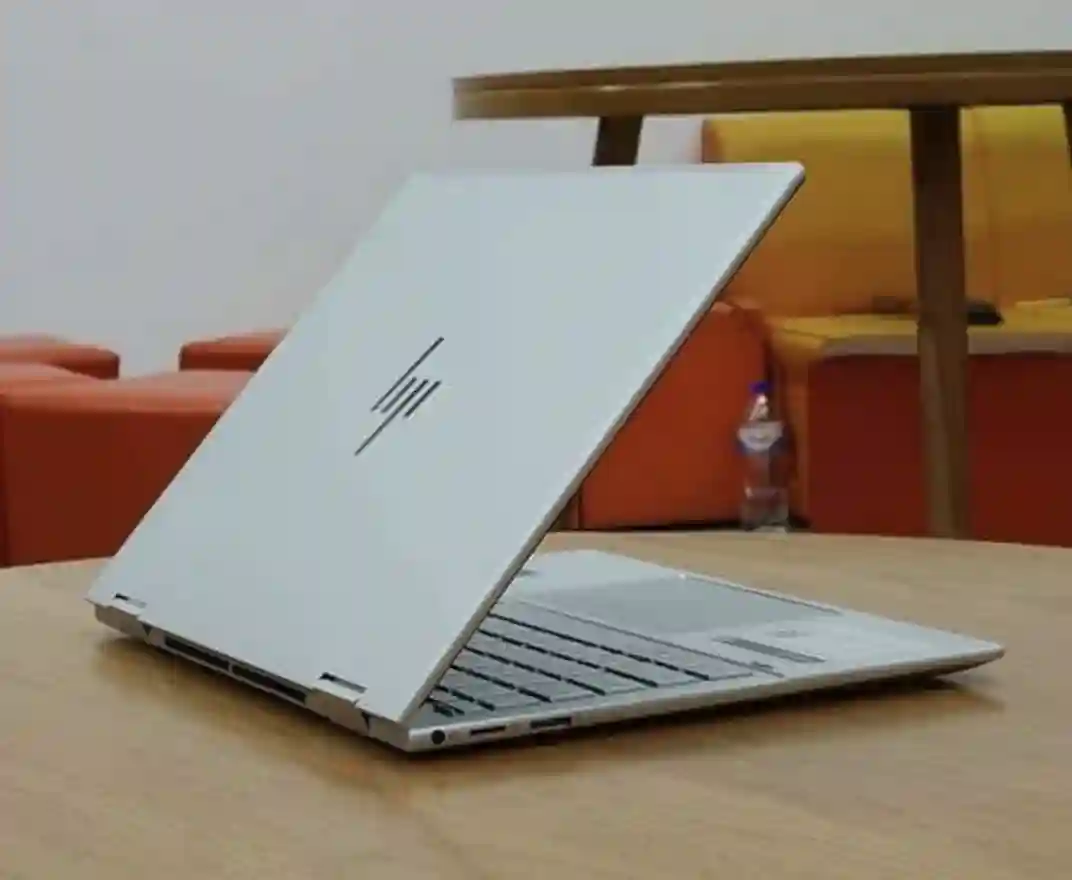 HP Envy Core i7 13th gen 8go ram 512 go ssd - Vue 1
