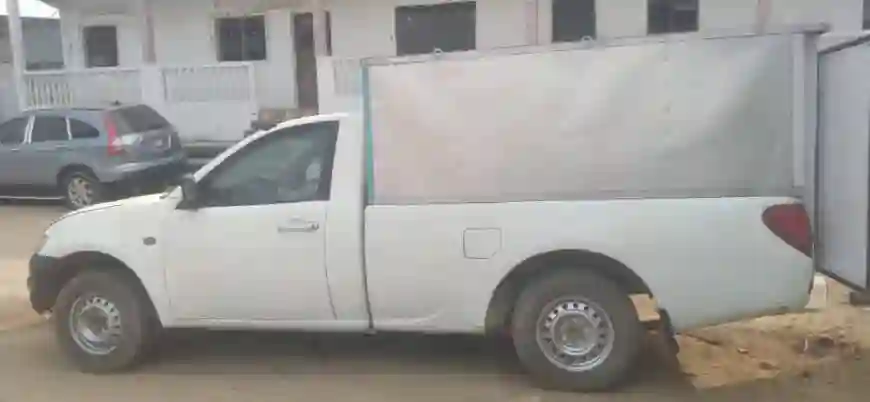 Mitsubishi L200 Fourgonnette