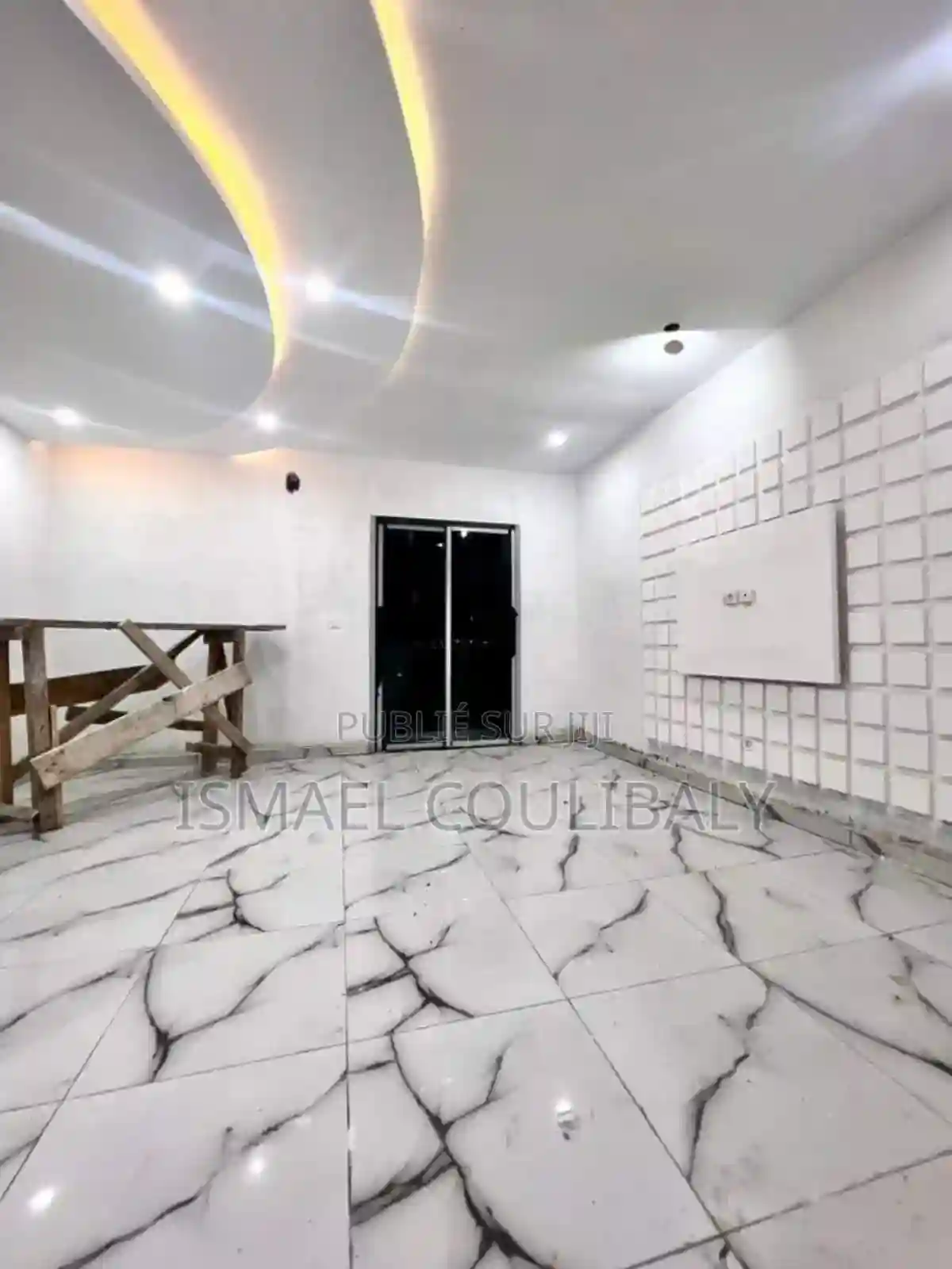 3chbre Appartement Dans Ismael Coul Cocody à Vendre - Vue 1