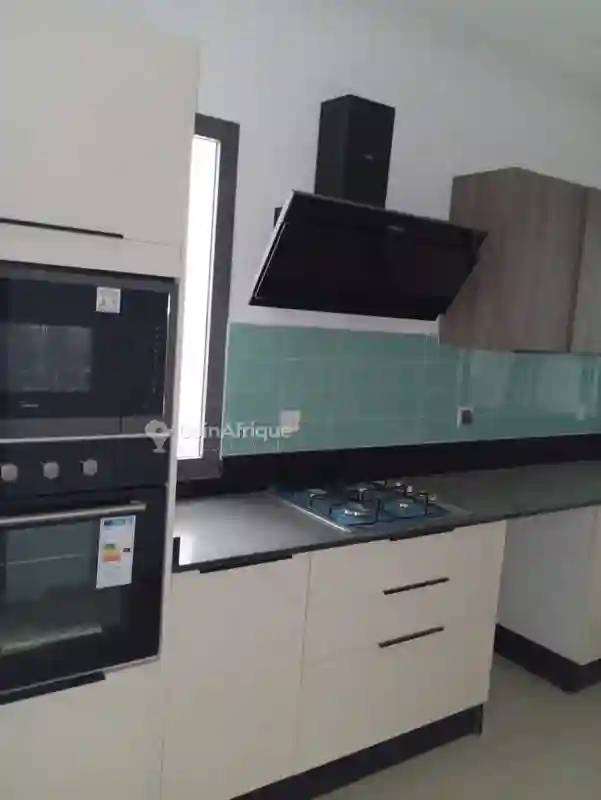 Location Appartement 4pièces -cocody 2 Plateaux Vallon - Vue 1