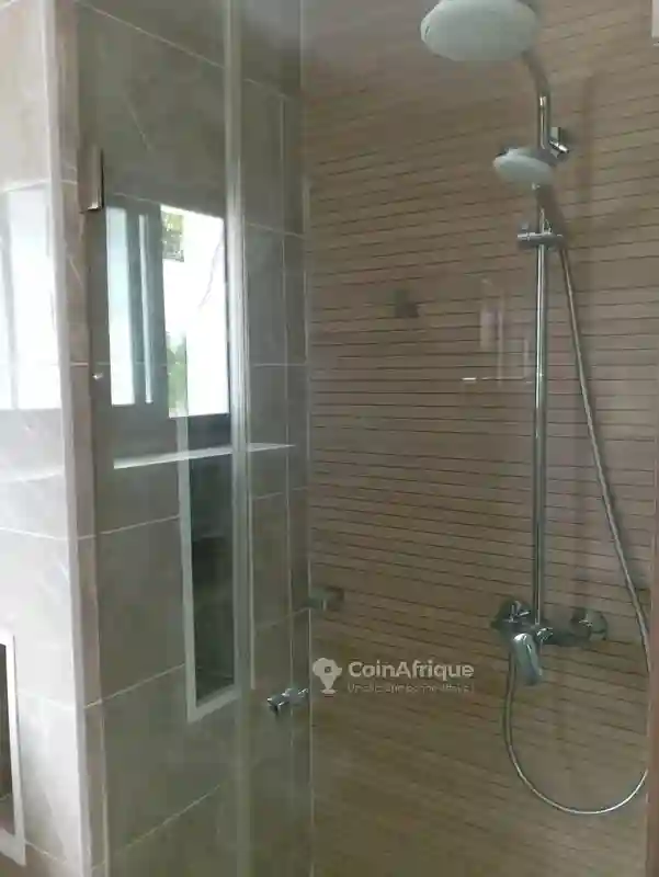 Location Appartement 4pièces -cocody 2 Plateaux Vallon - Vue 3