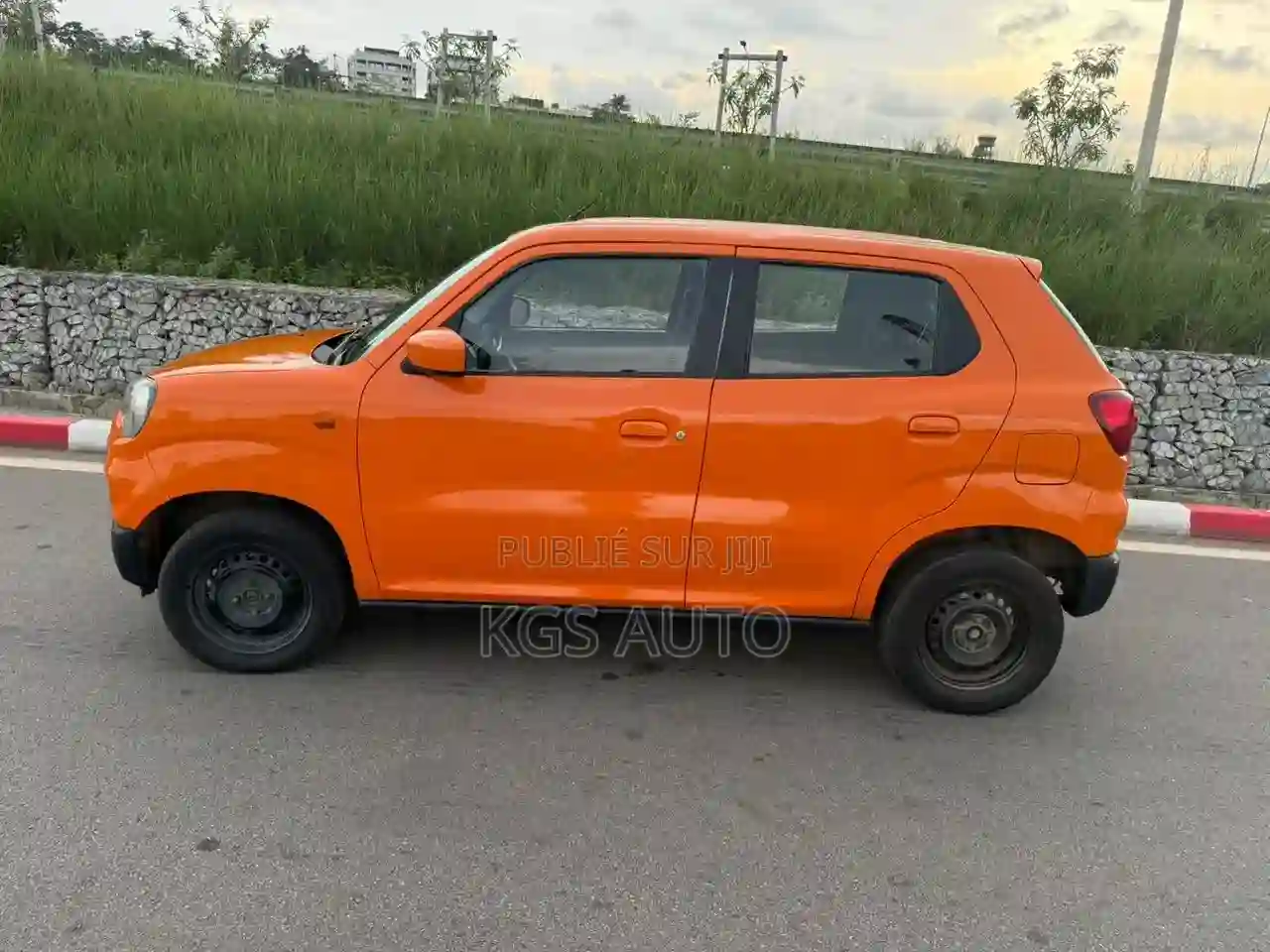 Suzuki S-presso 2024 Orange