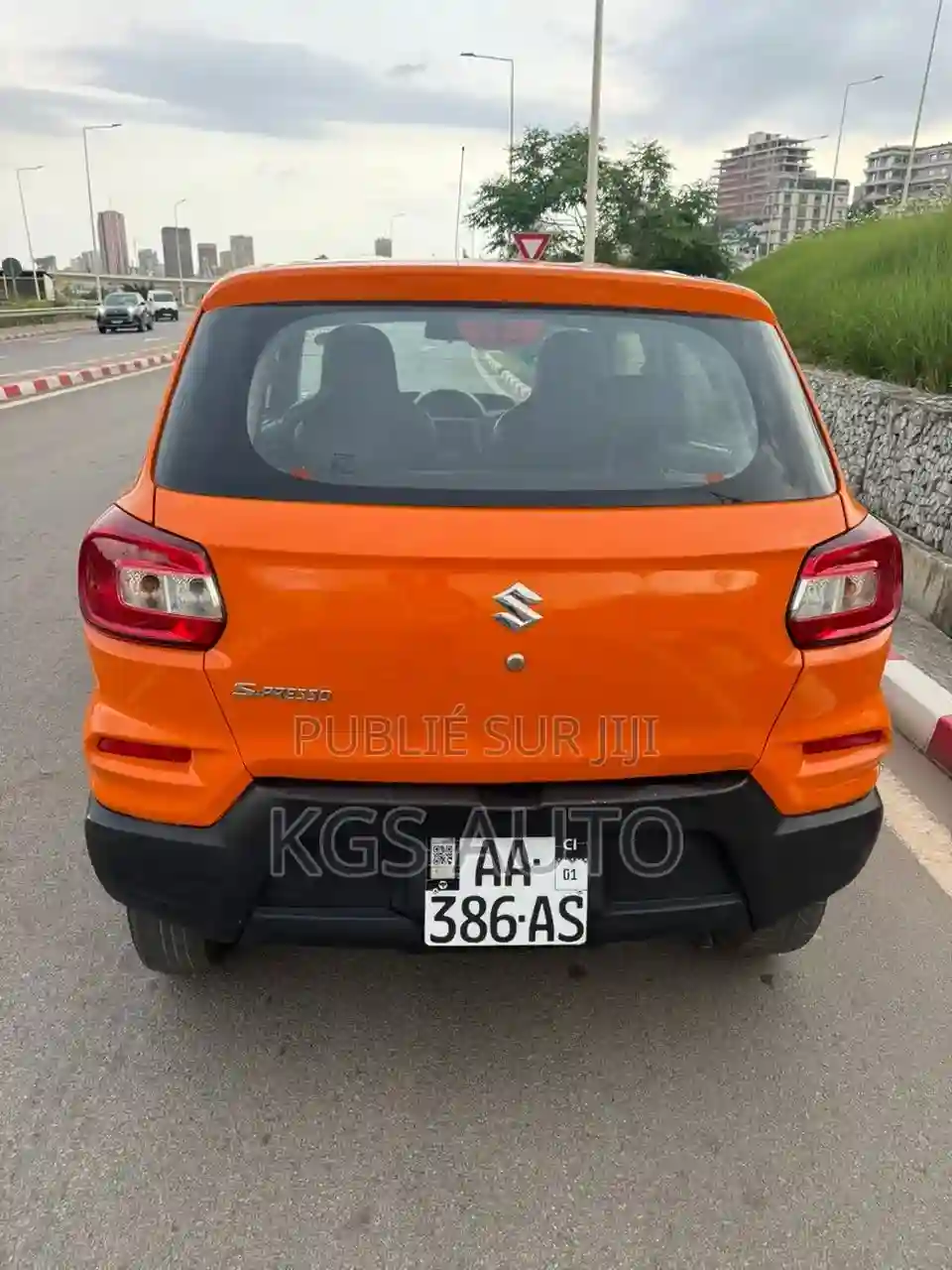 Suzuki S-presso 2024 Orange - Vue 4