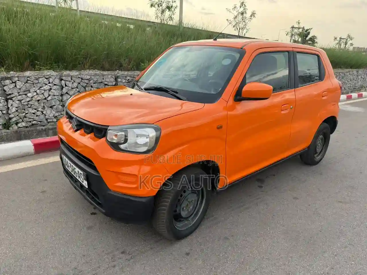 Suzuki S-presso 2024 Orange - Vue 7