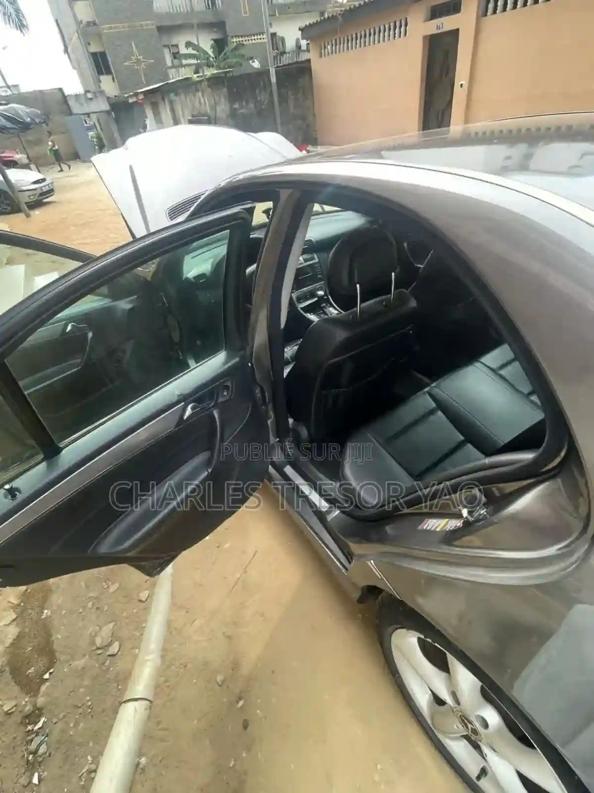 Mercedes-benz C300 Luxury Sedan AWD (30l 6cyl 7A) 2009 Blanc - Vue 3