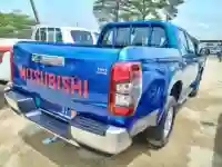 Mitsubishi L200 - Vue 1