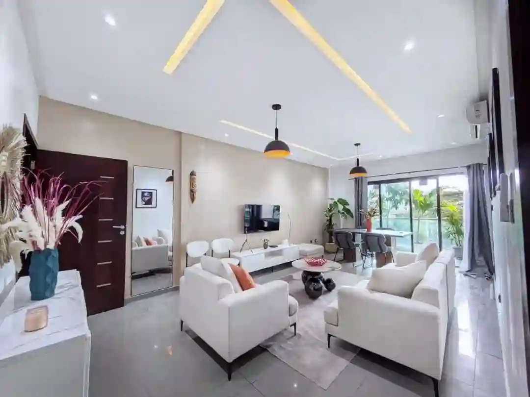APPARTEMENT MEUBLE DE 03 PIECES SIS A ANGRE CHU