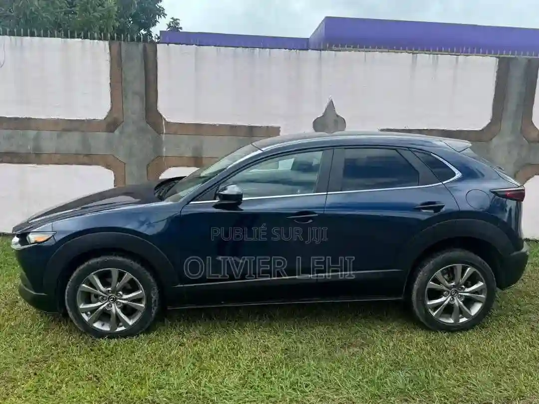 Mazda Cx-30 Base 2020 Bleu - Vue 3