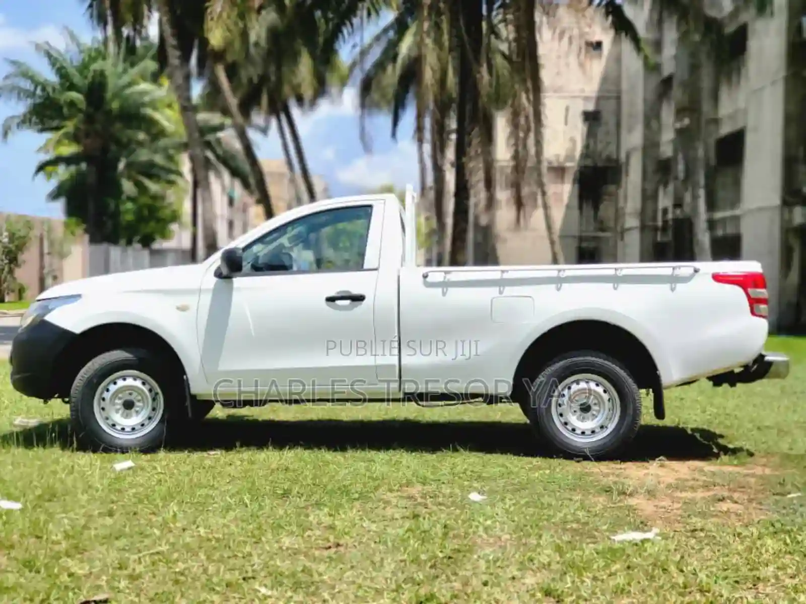 Mitsubishi L200 Club Cab 22 4WD 2017 Blanc - Vue 1