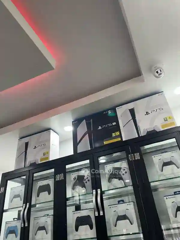 PS5 Slim Standard - Vue 4