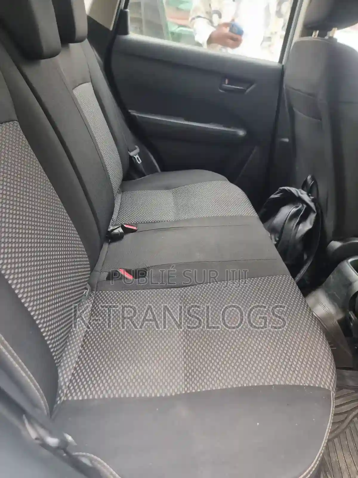 Suzuki Vitara 2019 Gris - Vue 2