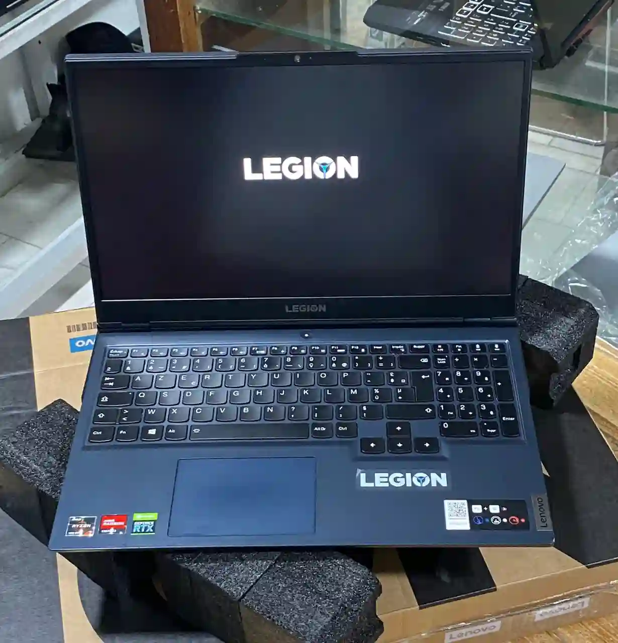 PC Gamers, Programmeurs, Architecture, Multimédia, Lenovo Legion 5 Ideapad 15ACH6H RYZEN 7  - Vue 3