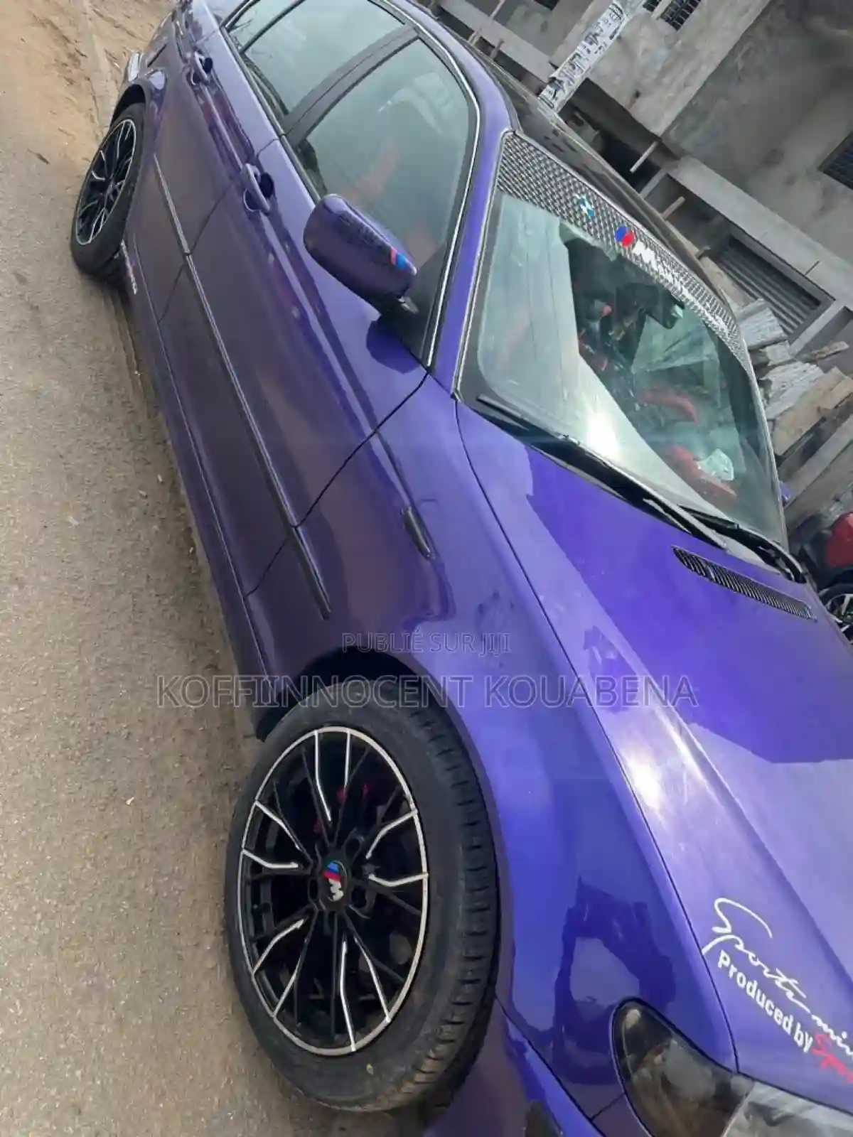 BMW 318i 2004 Violet - Vue 2