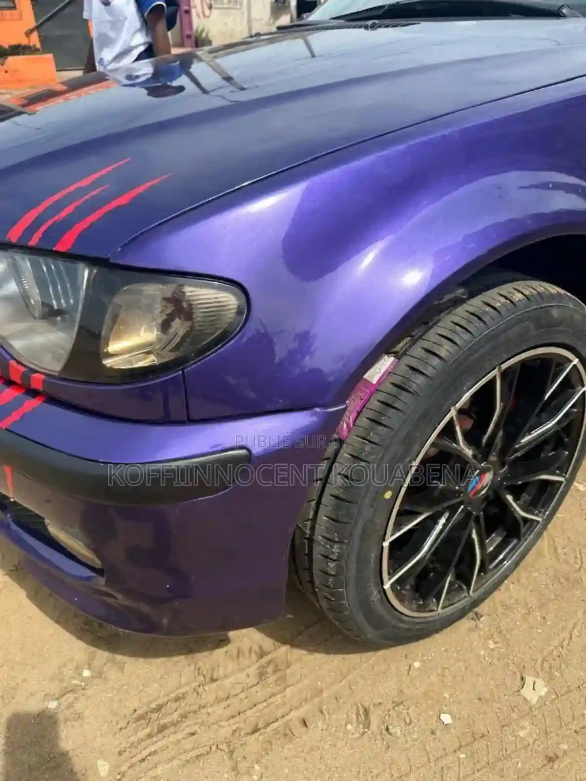 BMW 318i 2004 Violet - Vue 3